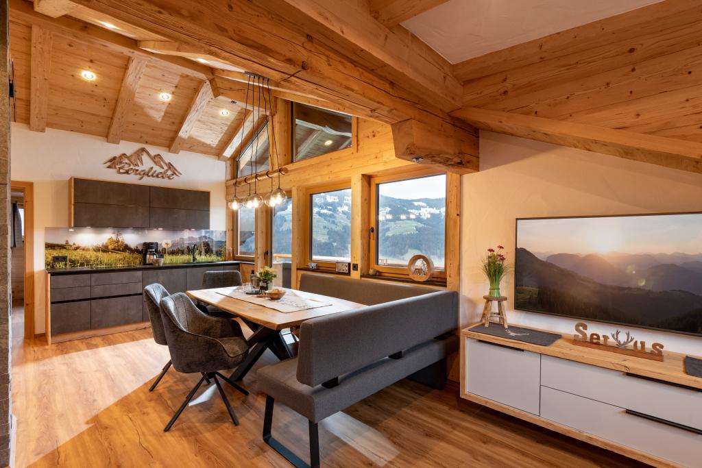 Luxussuite Kitzb�heler Alpen ... viel Licht & duftendes Holz